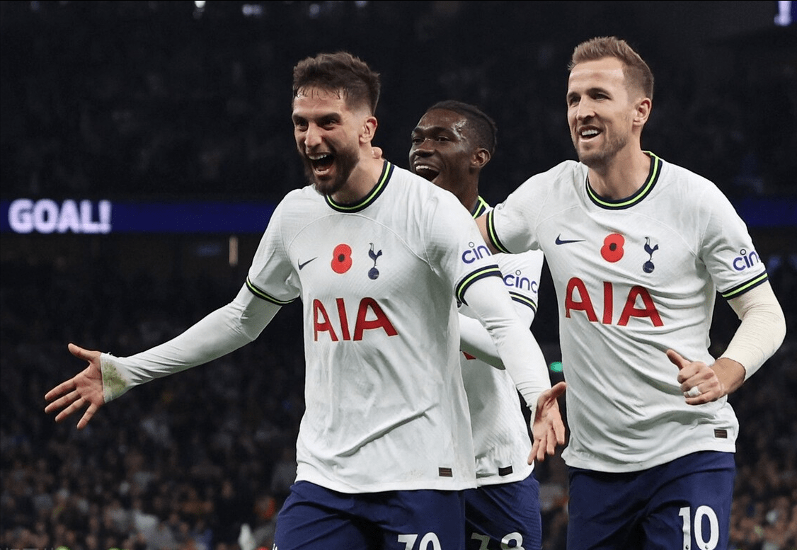 Tottenham jäi jälkeen kolme kertaa ja järjesti ihmeellisen käännöksen